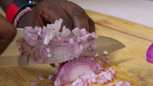 How To Chop Onions Like a Pro