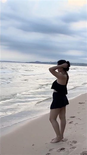 Vietnam Beach Walk 🇻🇳 Mui Ne #vietnam #travel #beach