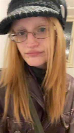 Filmed in pub toilets btw #hello #whimsy #whimsical