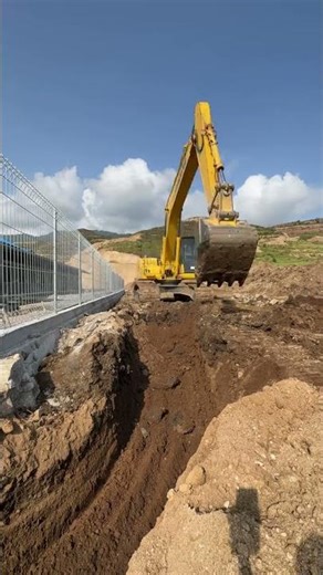 digging trenches using heavy equipment correctly