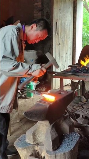 Hot Metal Shaping with Power Hammer