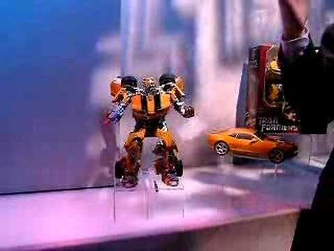 Transformers Ultimate Bumblebee from Toy Fair - CollectionDX