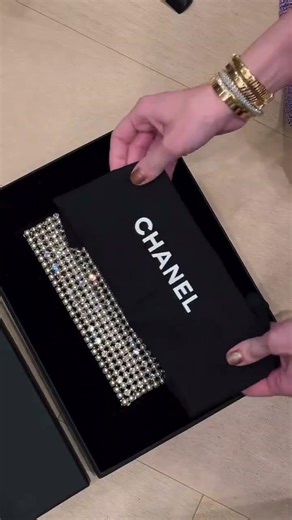 Is This Chanel a Bag… or Jewelry? And Would You Authenticate First? 💎👜