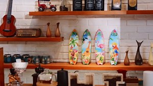 Blulu 4 Pcs Surfboard Wall Decor Surfboard Wall Hanging Sign Wooden Beach Decoration Summer Theme Decor Hawaiian Luau Party Decoration for Home Bar Aloha Tropical Birthday Party(Summer)