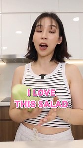 Trying the best Papaya salad! 🇹🇭✨ #ThaiFood #ViralRecipes #StreetFood #papaya #salad #recipe #food | Tina Yong