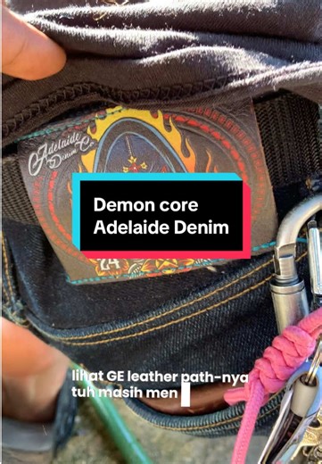 Kalo kata kalian denim nya si @MANTAPREKKK🍉 ini gacor engga? Demon core dari @Adelaide Denim Store 🔥🔥🔥 #adelaidedenim #denimhead #denimheads #denimjeans #denimheadindonesia