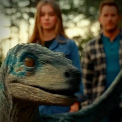 Blue y Owen en Jurassic World: Dominio
