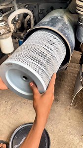 271K views · 1.6K reactions | Diesel Truck Air Cleaner Filter Changing! #dieseltrucks #dieselmechanic #mechaniclife #fblifestyle #rxmechanic | Rx Mechanic | Facebook