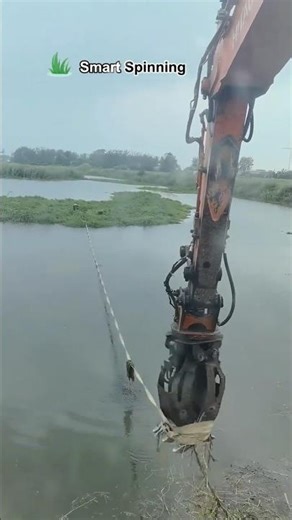 Weed Retrieval 🌿: Smart Pulling by Excavator⚙️#shorts