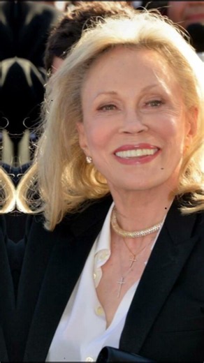 Faye Dunaway Cachait Une Douleur Que Personne N’a Vue.
