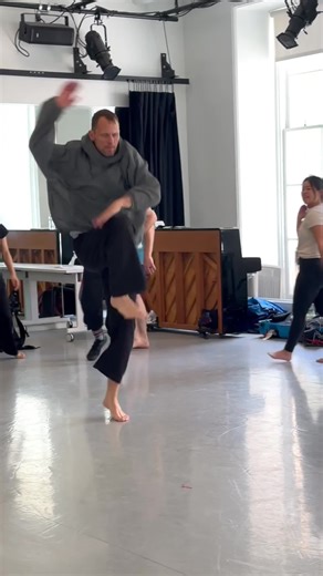 It's not just about moving. It's about moving with grace, precision, and magic. Coordination is the key to creating powerful synergies. — UPCOMING FM WORKSHOPS → link in bio Athens | 21, 22 February Vienna | 7, 8 March Brussels | 28, 29 March Copenhagen | 18, 19 April Athens | 25, 26 April Berlin | 16, 17 May Helsinki | 6, 7 June London | 13, 14 June — #fightingmonkey_practice #fightingmonkey_workshops #movement #movementculture