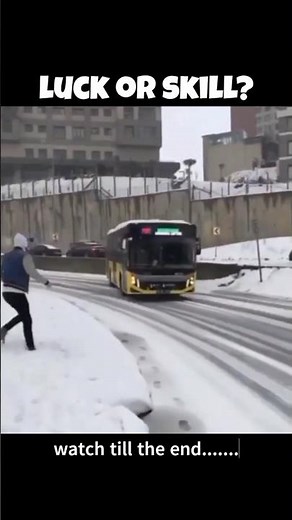 Bus Drifting Like a Pro!