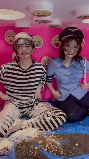 今日のミステリーボタンチャレンジで撮ったTikTokだよ😂😂😂まだYouTubeの動画を見てない人はぜひ見てみてね〜☺️👌#ボンボン #ボンボンtv #りつなる #ウィンクハート