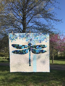 Dragonfly Applique Quilt Pattern: Use BOTH Sides of Floral Focus Fabric (36x36 Inches) - Etsy