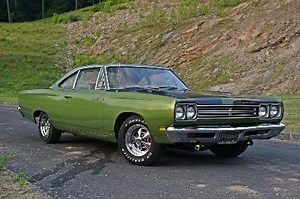 1.9K views · 1.1K reactions | Killer "day 2" 69 Road Runner! Owner @chuckfisher562 Photographer  @scottylachenauer @hotrodmagazine #69RoadRunner #ClassicPlymouth #ClassicMoPar #MoParOrNoCar #MoparLegends | Mopar.legends | Facebook