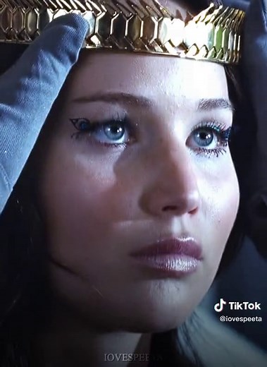 Hunger Games Berries Scene Explained