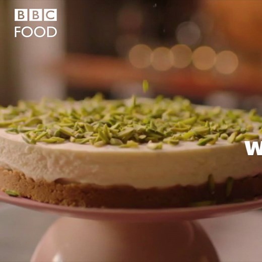 😍No baking, just a gloriously creamy, white chocolate cheesecake from Nigella Lawson: http://bbc.in/2zZ0hh2 | BBC Food