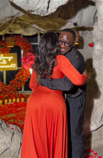 1.8M views · 90K reactions | Awwn, what a beautiful surprise proposal. Her reaction is priceless ❤️ It’s a “Yes” to Forever. Love is beautiful ya’ll  @bonnie_surprise Sonia Okehie’s Reels | Sonia Okehie's Blog | Facebook