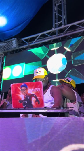 DJ Valdy live performance highlights | DJ Valdy sware mizik