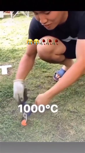 Uncrustamemes on Instagram: "😭😭 This video starts with a person attempting a high-heat experiment, using pliers to hold a glowing 1000°C sphere over the grass. The core of the action occurs when the person drops the dangerously hot object and instinctively reaches out with their hand to catch or touch it. This split-second lapse in judgment is immediately followed by the “Expanding Mind” meme sequence, which features a series of increasingly complex, cosmic brain visualizations layered with ma