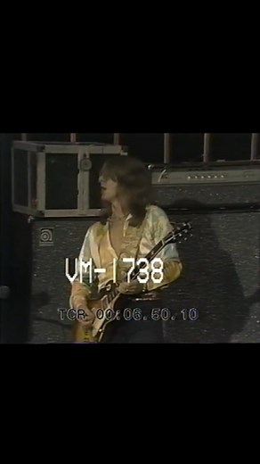 70s Proto-Metal ✟ Heavy Rock on Instagram: "Ampeg guitar stacks. "Bad Company" by Bad Company. Live 1974. For more 70s hard rock follow us @ancientgreaserecords #hardrock #guitarsolo #guitarolayer #rockband #classicrock"