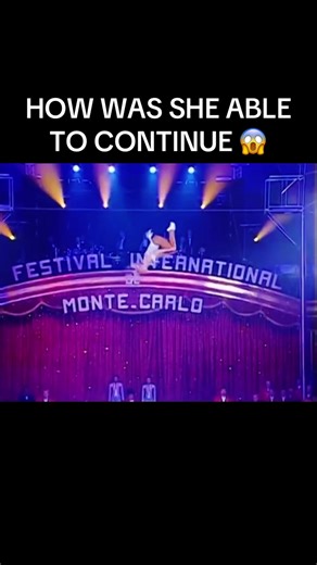 Wait till the end… #ignatovtroupe #circusfestival #acrobaticsandtumbling #acrobatics #gymnastics