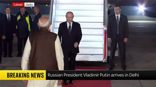 BREAKING: Russia's President Vladimir Putin is greeted by India's Prime Minister Narendra Modi as he lands in New Delhi. Putin is there for a two-day visit as part of an annual summit between the two countries. https://trib.al/AJktozO 📺 Sky 501 and YouTube | Sky News