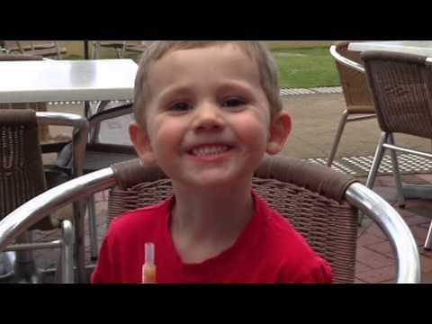 Police release audio of William Tyrrell's mum's 000 call