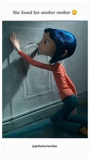 ❝𝐠𝐥𝐨𝐛𝐚𝐥𝐬𝐞𝐫𝐢𝐞𝐬𝐜𝐥𝐢𝐩𝐬❞ on Instagram: "Coraline (2009) is a dark fantasy horror film 🌟. Based on Neil Gaiman's novel, it follows Coraline, a curious girl who discovers a secret door in her new home 🏠. The door leads to an alternate world where her "Other Mother" offers a perfect life 😈. But Coraline soon realizes this world is a trap, and the Other Mother's love turns sinister 😱. With wit and bravery, Coraline must escape and reclaim her real life 💪. Henry Selick's stop-motion 