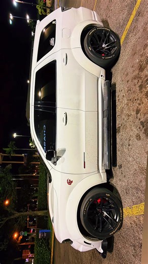 Exploring the Dodge Hellcat in Miami