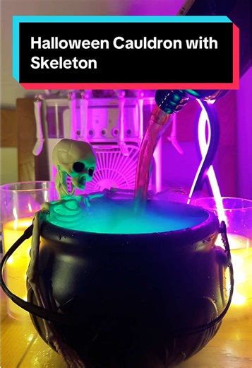 Halloween Cauldron with Water and Diffuser Effect