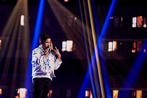 El niño de la eterna sonrisa se llama Levi Díaz y su actuación dejó a lxs coaches de #LaVozKids con una carita de orgullo al ver todo lo que ha avanzado 😍 https://www.antena3.com/programas/la-voz-kids/temporada-2/talents/levi-diaz/actuacion-alive-semifinal_2021071660f2081ac7f1ec00013a6443.html | La Voz Kids Antena 3