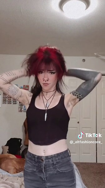 Red Hair Goth Girl Hairstyle Inspiration
