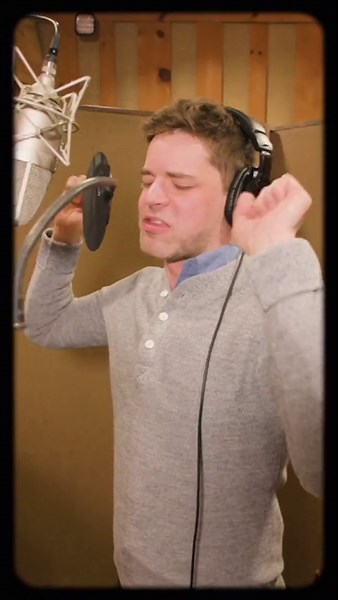 Video: Jeremy Jordan Records 'Dream Lover From JUST IN TIME