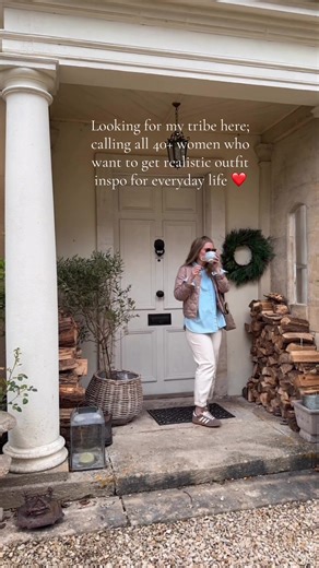 Effortless Outfit Ideas for Women Over 40