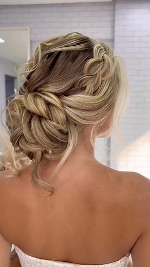 Agenda de master class de Penteados com Paula Lucena: 07 e 08 de agosto -Salvador/BA esgotado 21 e 22 de agosto,Goiania,Go esgotado 18 e 19 de setembro-Uberlândia,Mg 25 e 26 de setembro-Porto Alegre,Rs 09 e 10 de outubro,Cuiabá-MT 23,24 de outubro,Ribeirão Preto 06 e 07 de novembro,Belo Horizonte,Mg 13 e 14 de novembro, Natal Rn 20 e 21 de novembro,São Paulo 27 e 28 de novembro Montes Claros,Mg 04 e 05 de dezembro Vitória,Es 11 e 12 de dezembro -Campos dos Goytacazes,Rj | Penteados Lucena