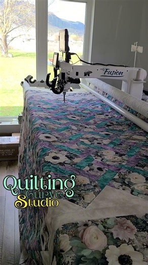 How a Computerized Quilting Machine Works #shorts #quilting #cnc