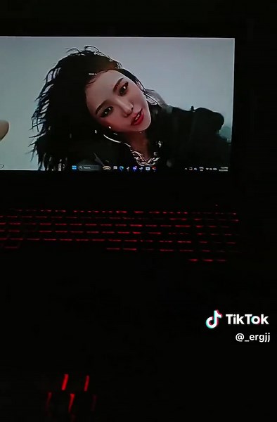 Vibrant Lively Wallpapers for Your PC Setup