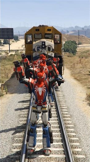 GTA 5 Spider Transformer VS Train