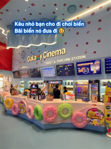 Biển xem phim: bãi tắm vừa bơi vừa xem phim | Galaxy Cinema
