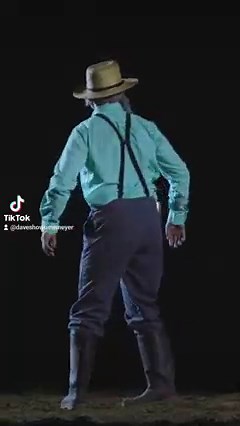 They just go crazy when I churn the butter. #AmishGoneWild #DontTellTheBishop | Don't Tell the Bishop