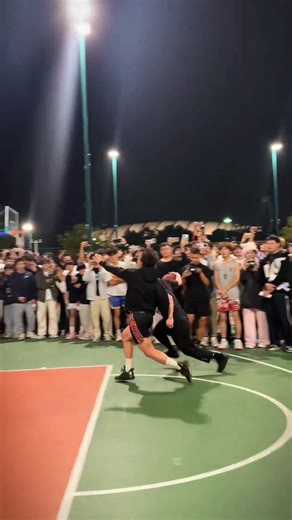 臂围60厘米的后卫谁防得住#篮球_#单挑_#健美#飞科f8剃须刀_#飞科圣诞礼袋