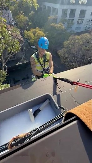 Rope Boys | High Rise Window Cleaning with Counterweight System