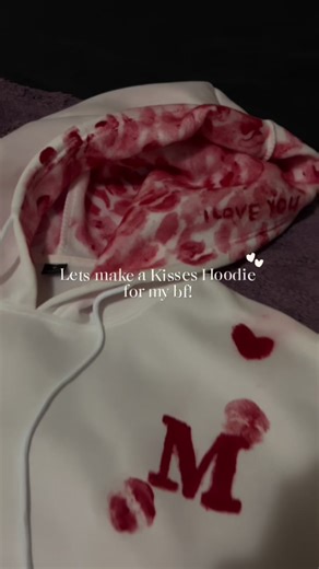 DIY Gift Ideas: Creating a Cute Kiss Hoodie for Your Boyfriend