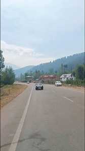 Beautiful Kashmir 🚘🚘 #Nature #NatureLovers #NaturePhotography #NatureIsBeautiful #NatureWalk #Nature_perfection #NatureLover #NatureBrilliance #NatureShots #NatureGram | Loving Kashmir