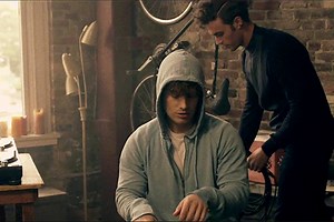 Chris Malinchak - Stranger ft. Mikky Ekko