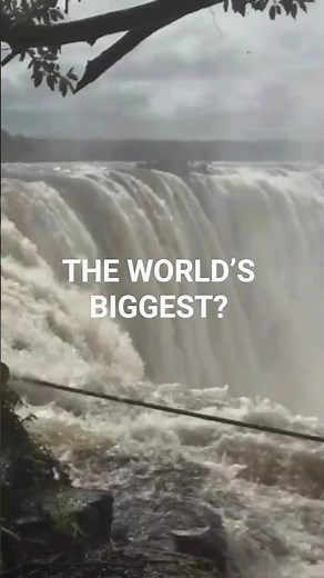 "Witnessing the world's largest sheet of falling water: 625 million liters per minute! 🌍💦