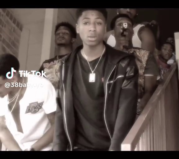 Videoclipul lui 🖤 (@38baby.yb) despre young nba boy playing basketball