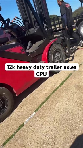 Customer came in running old AL-KO axles — and if you know, you know… parts are tough to track down and when you do find them, the price makes you question everything. So he upgraded to 12K Carter trailer axles. Now he’s running axles that fully interchange with Dexter and Lippert components, which means parts are easy to find nationwide. No hunting. No overpaying. No downtime waiting on something “special order.” And here’s the kicker — Carter axles come in at about half the price of Dexter. Sa