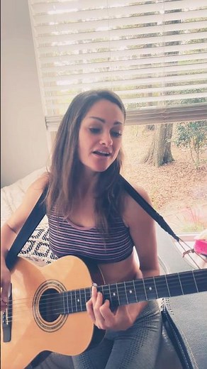 Beginner guitar lesson: How to play a G 7 on acoustic guitar